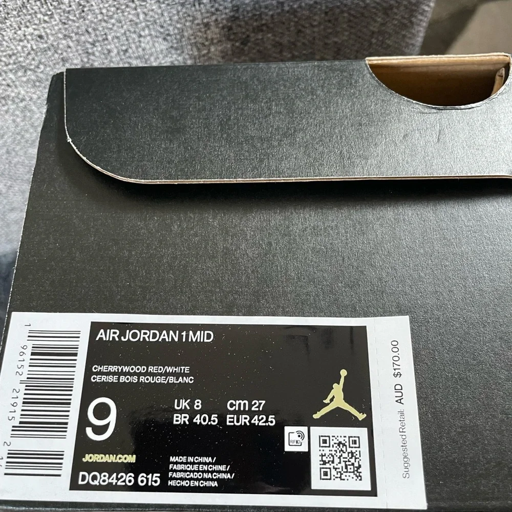 Men’s Nike Jordan 1 Mid Cherrywood Red Size 9US - Picture 8 of 8